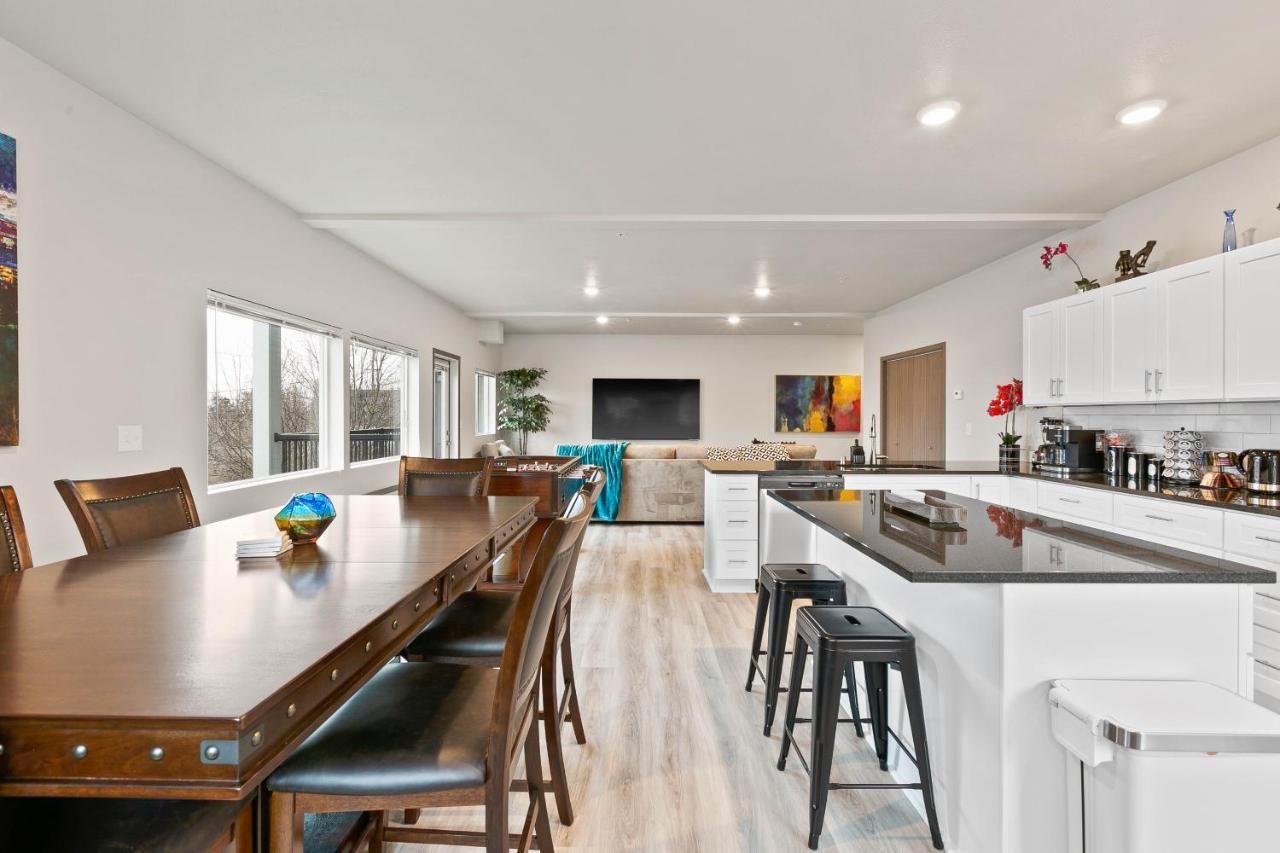 Huge-Fun-Trendy Apt By Perry District & Downtown Spokane Exterior photo